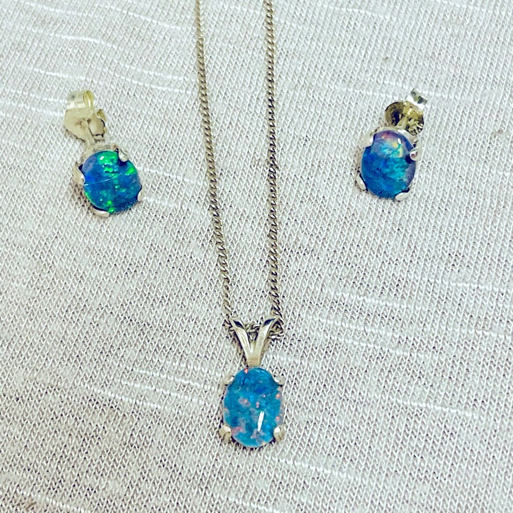 Opal Necklace & Earring Set